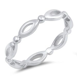 Sterling Silver Ring – Open Marquise Design (Size 5)